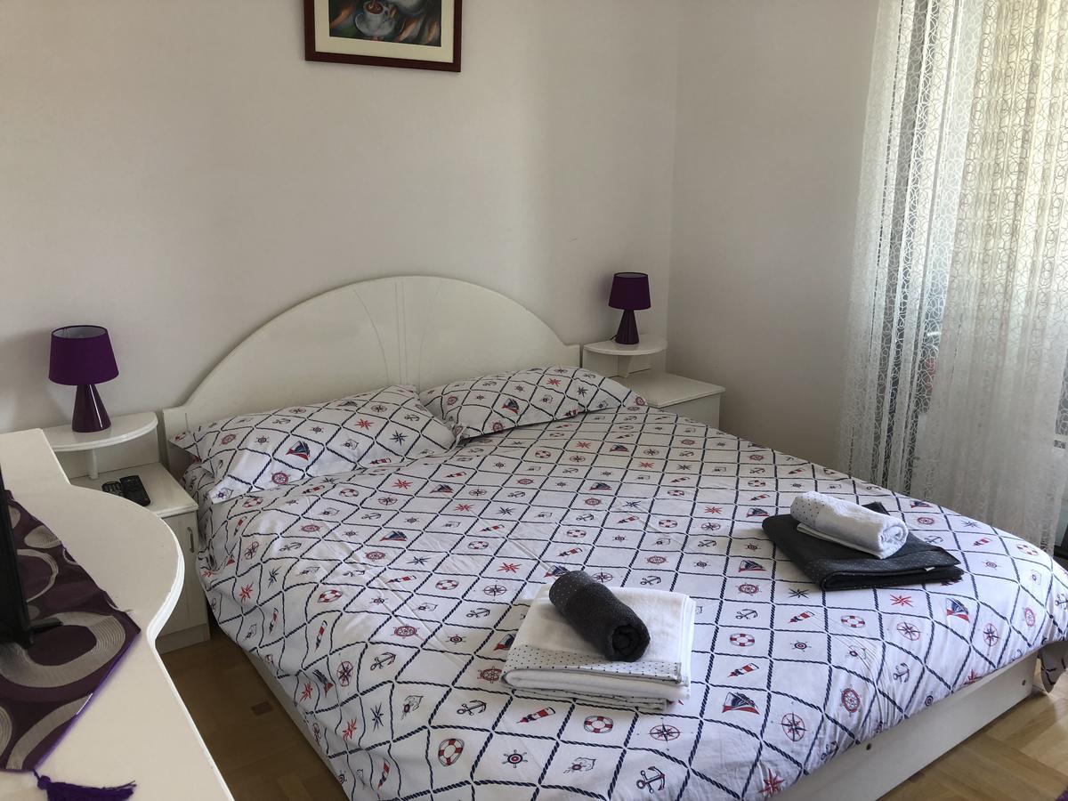 Apartman Dajana Ulcinj Exterior foto